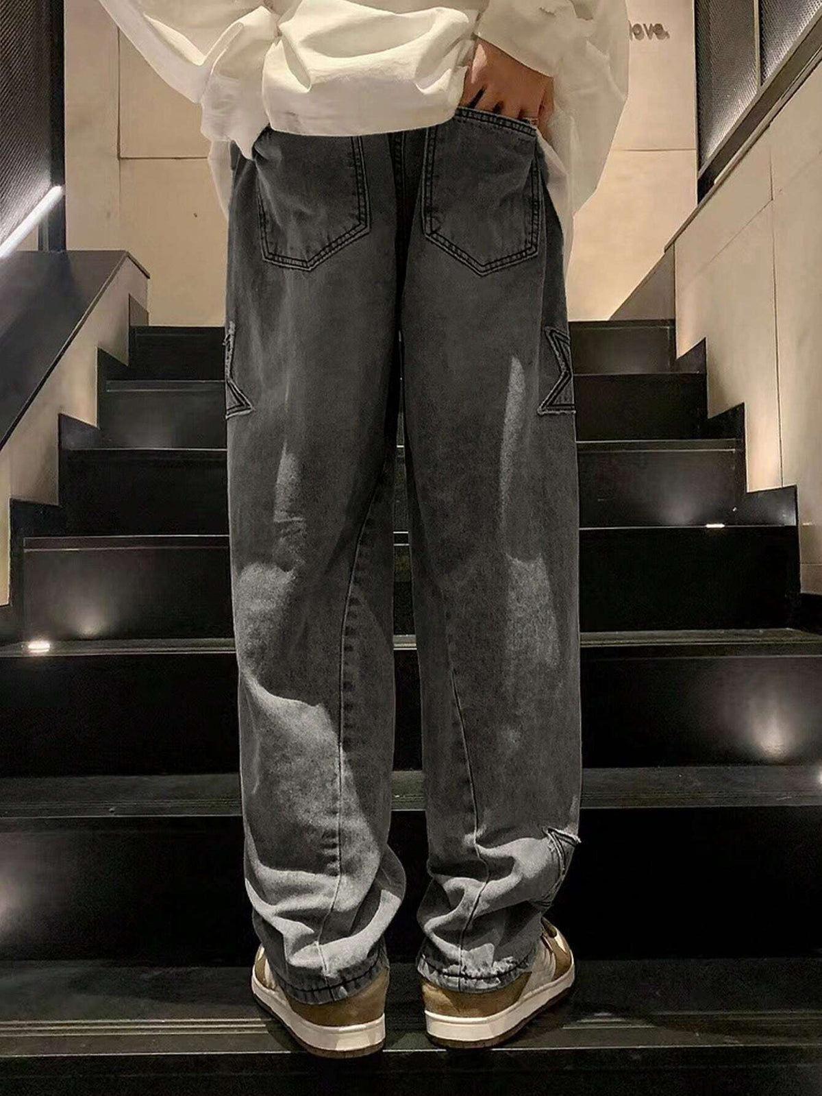 ROMWE MEN Anime Spring Casual Graphic Men Loose Wide Leg Baggy Jeans with Star Patterned Patches