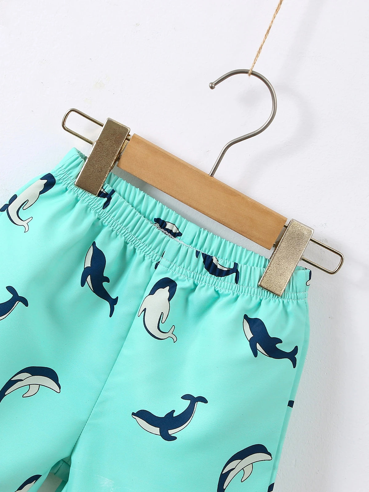 Young Boy 2Pcs/Set Casual Knitted Short Sleeve Polo Shirt & Shorts with Dolphin Embroidery for Summer